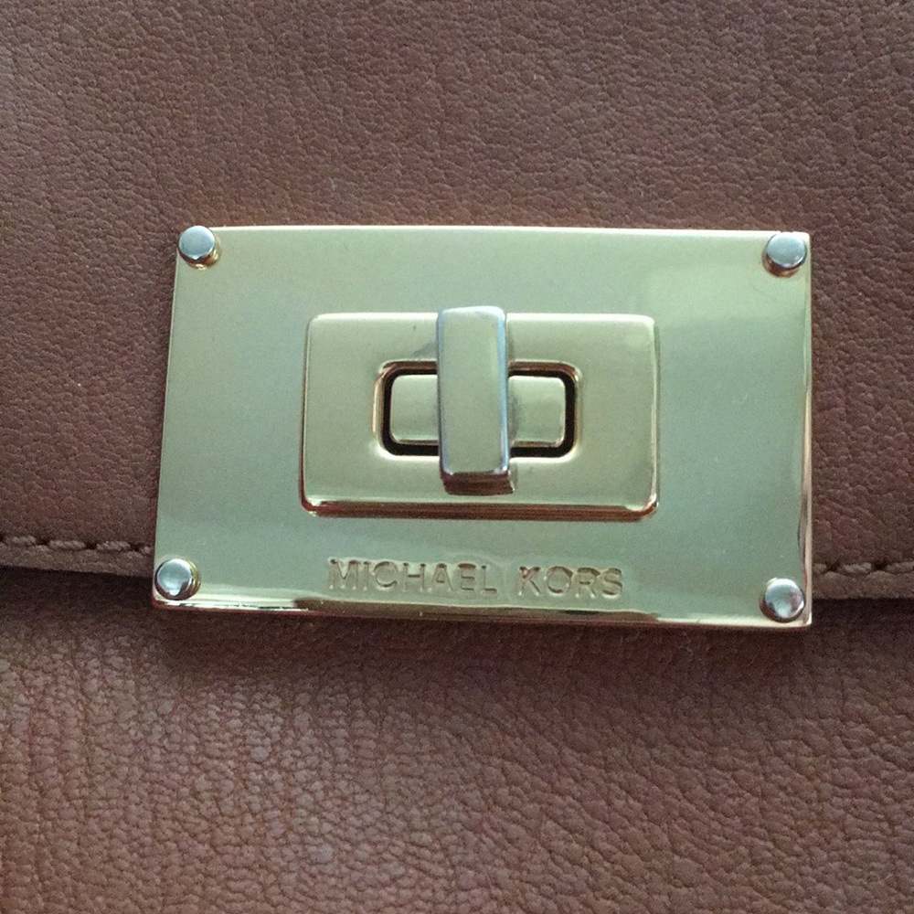 Michael Kors Vintage Satchel - Picture 5 of 8